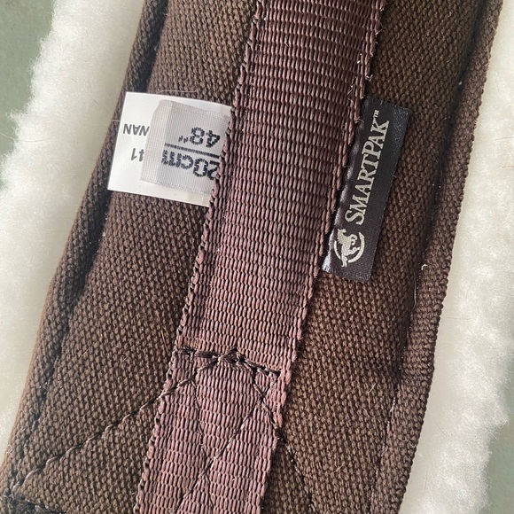 NWT Smartpak English Girth 48” fuzzy - Picture 4 of 4